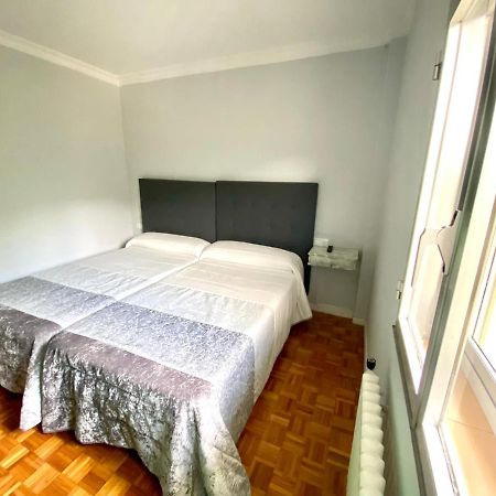 Garden Lodge Hostal Evencio Ribadavia Exterior photo